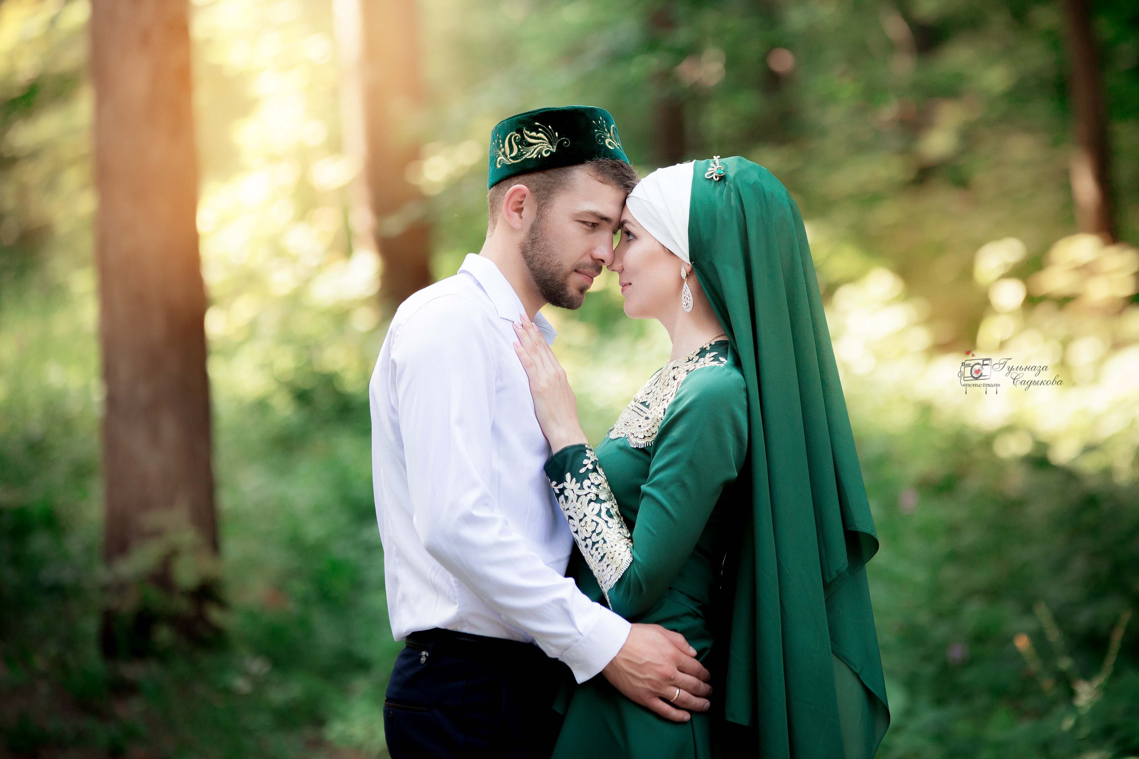 После никях. Татарская невеста никаха. Церемония никаха Ришата Тухватуллина. Зеленое платье на никах. Платье для никаха изумрудного цвета.