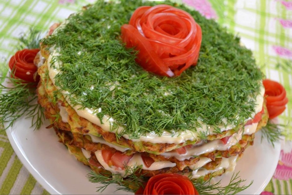 Кабачковый торт с помидорами
