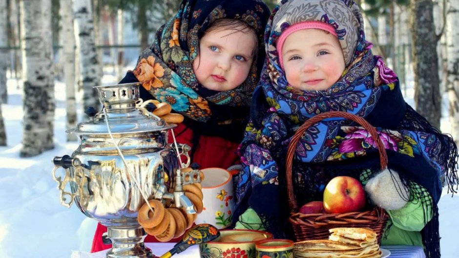 Масленица печем блины