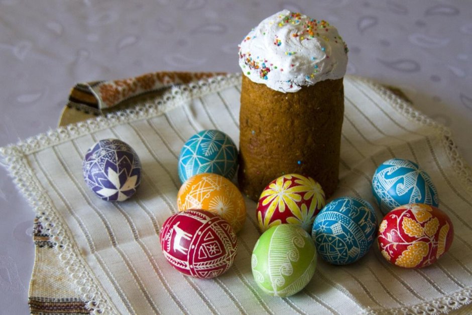 Пасхальные куличи и яйца - писанки ..