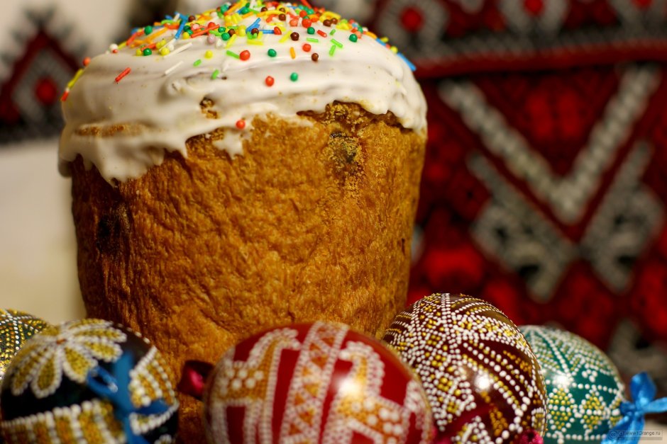 Праздничный кулич