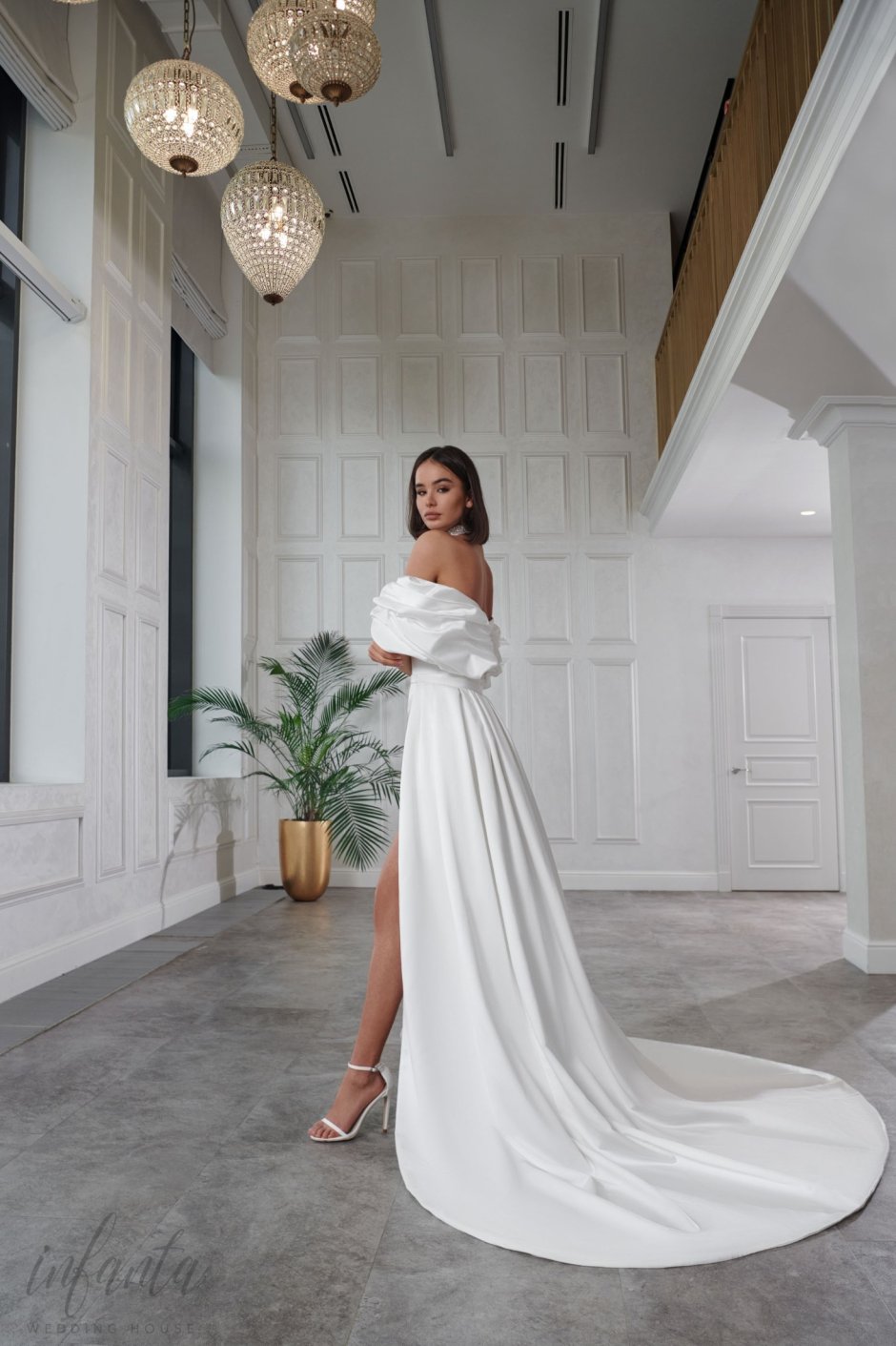 Свадебное платье Crystal Design Soprano