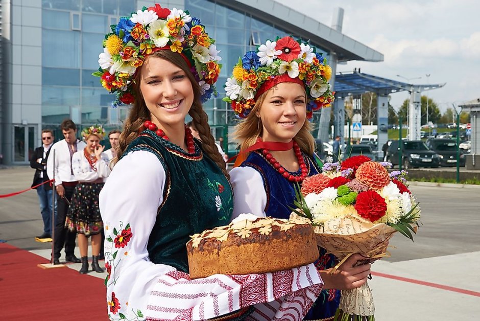Украинские красивые девушки прошлых лет-
