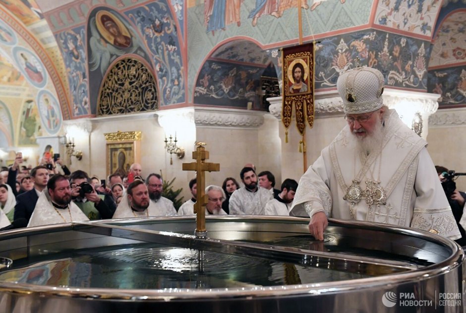 Крещенское купание в проруби
