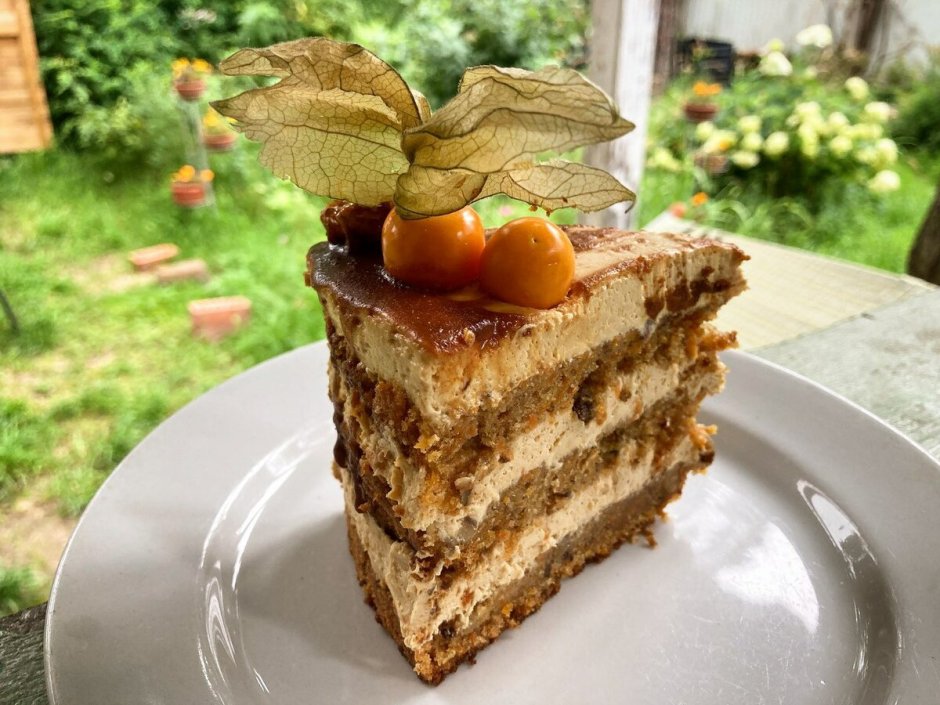 Пирожное "карамельно-ореховое"