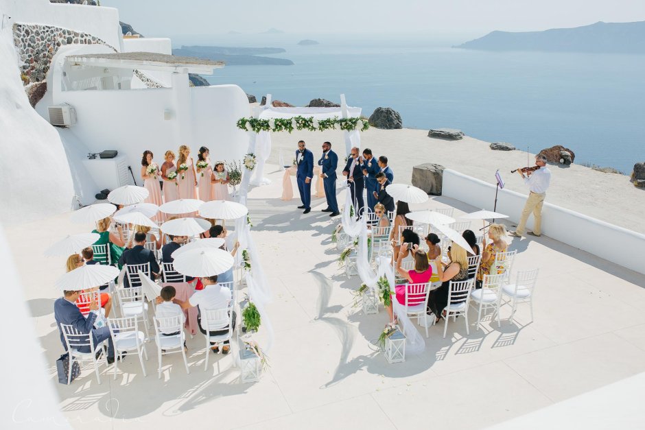 Santorini couple