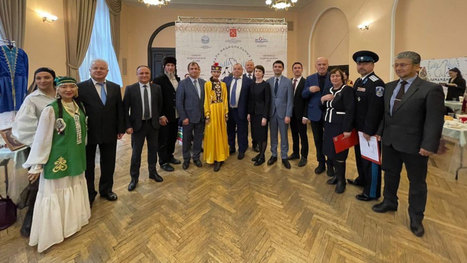 Высокое фестиваль национальных культур