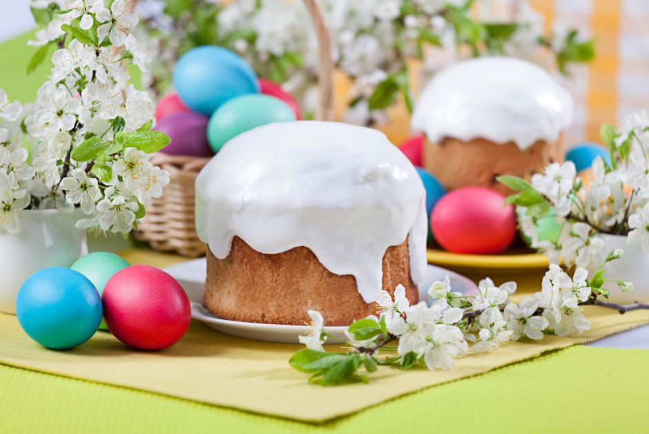 Кулич и яйца