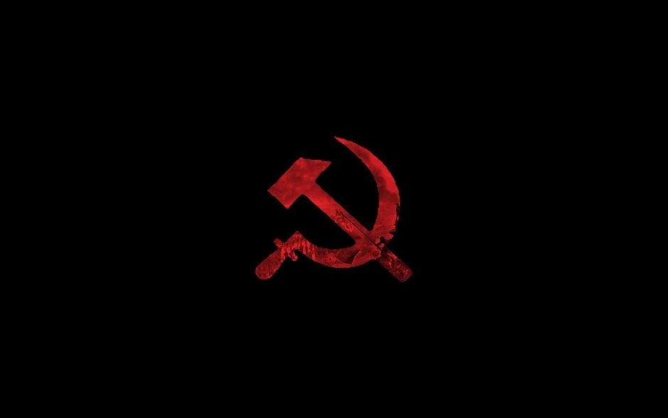 Серп и молот на черном фоне