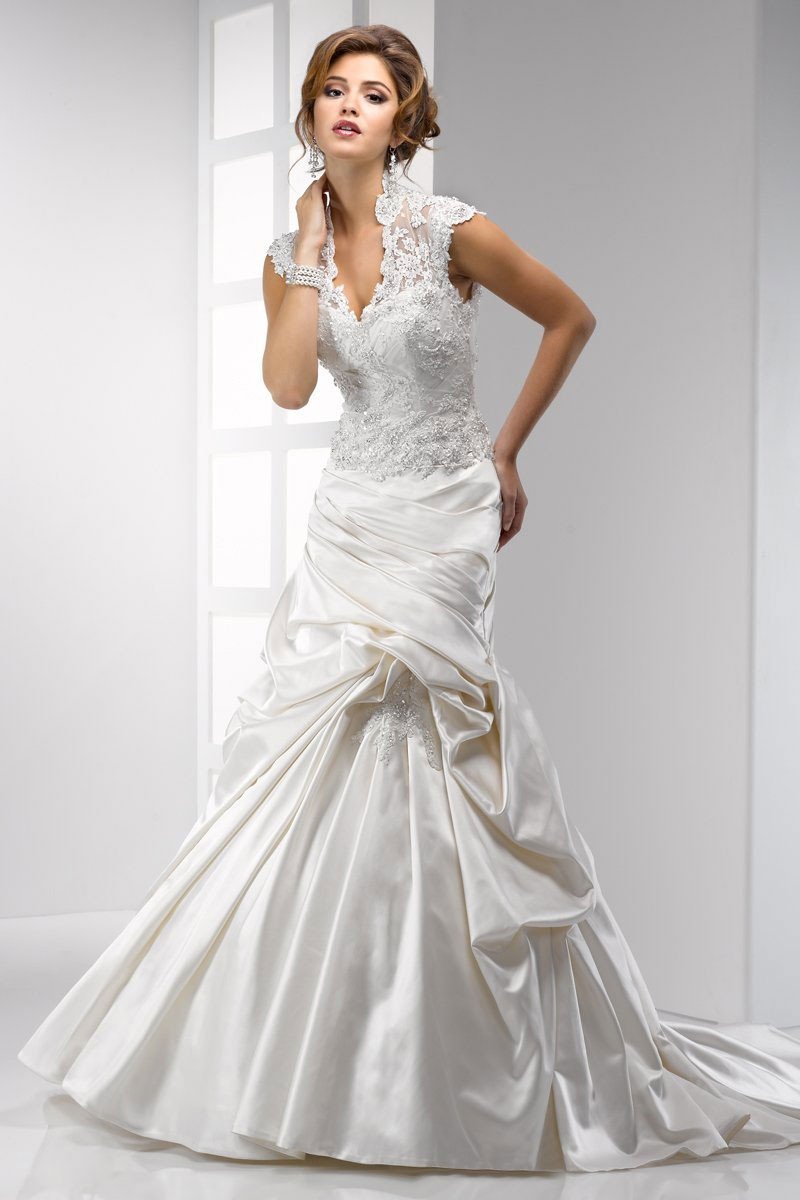 Maggie Sottero с болеро