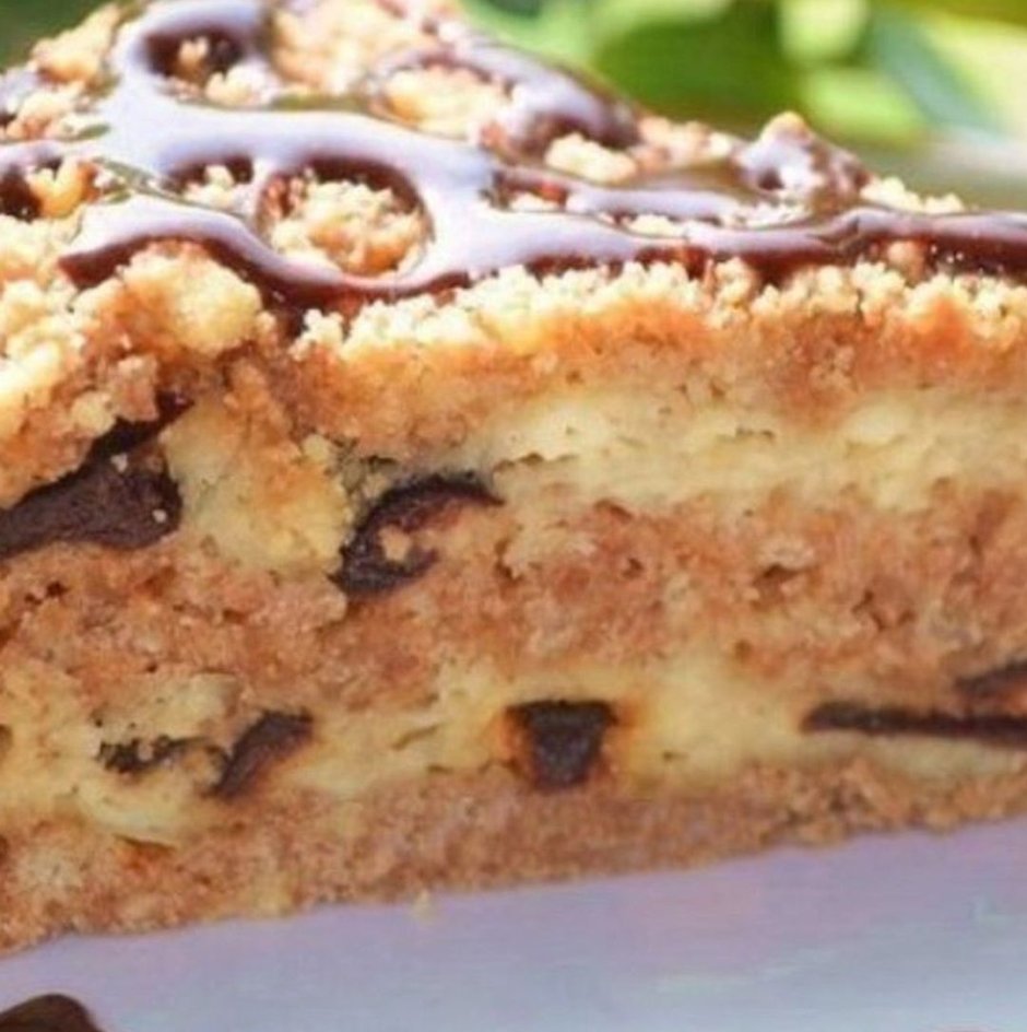 Песочный пирог с творогом и крошкой