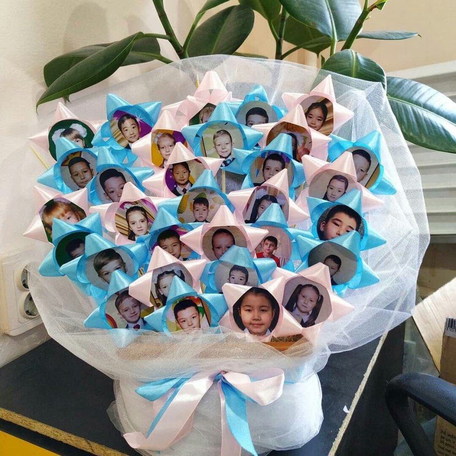 Подарок из конфет