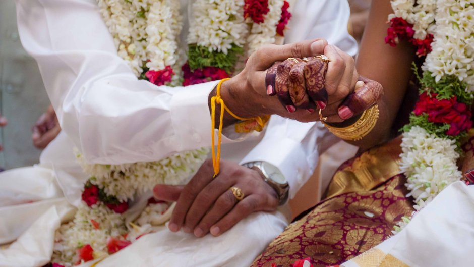 Hand in marriage значение