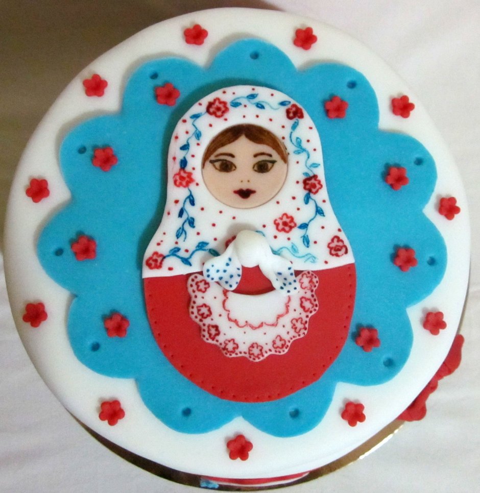 Торт в виде матрешки