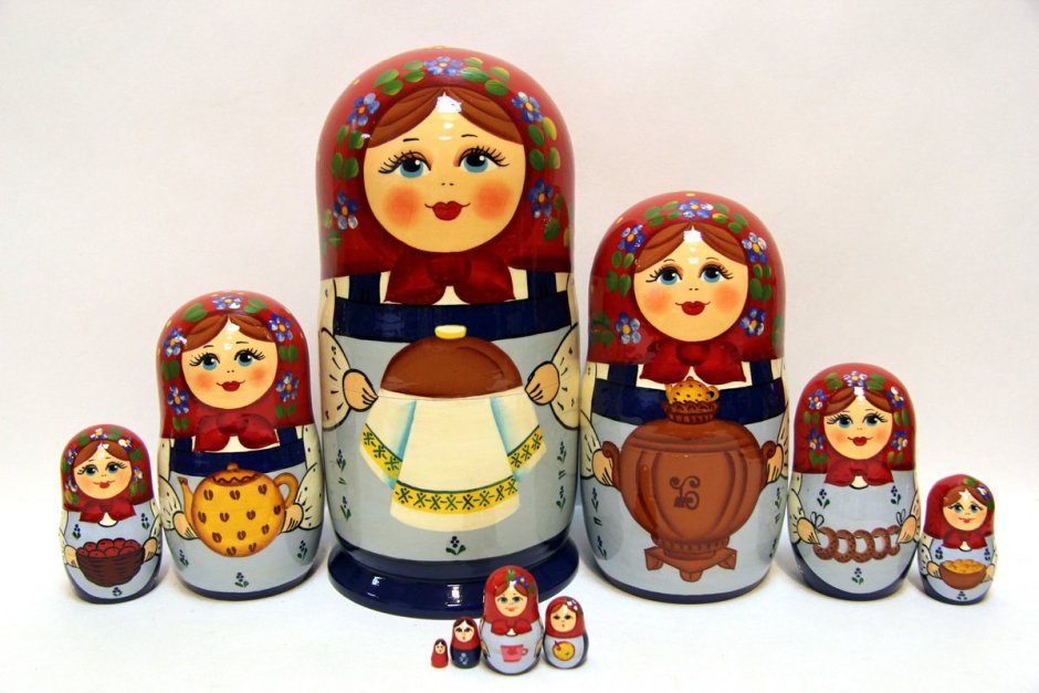 Матрешка с 30 куклами