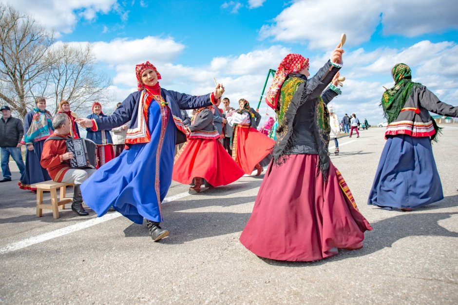 Пасха гуляния