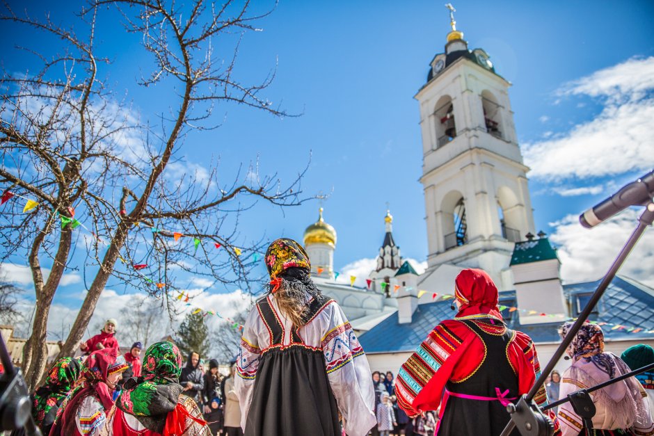Народные гуляния на Пасху