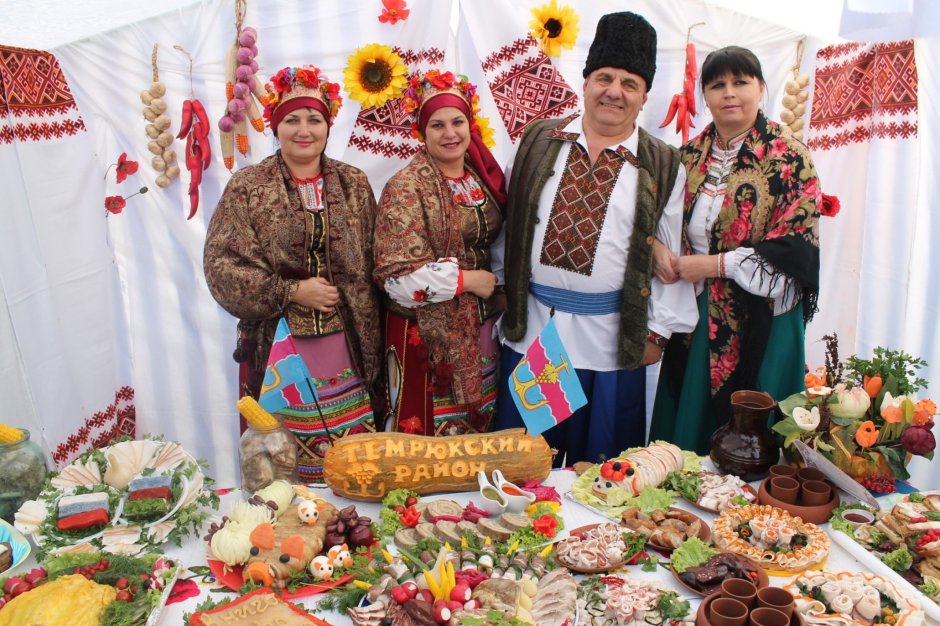 Фон украинская тематика