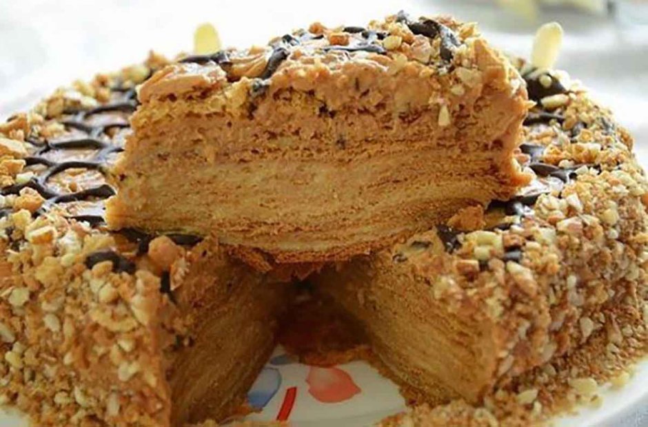 Торт с коржами и сгущенкой
