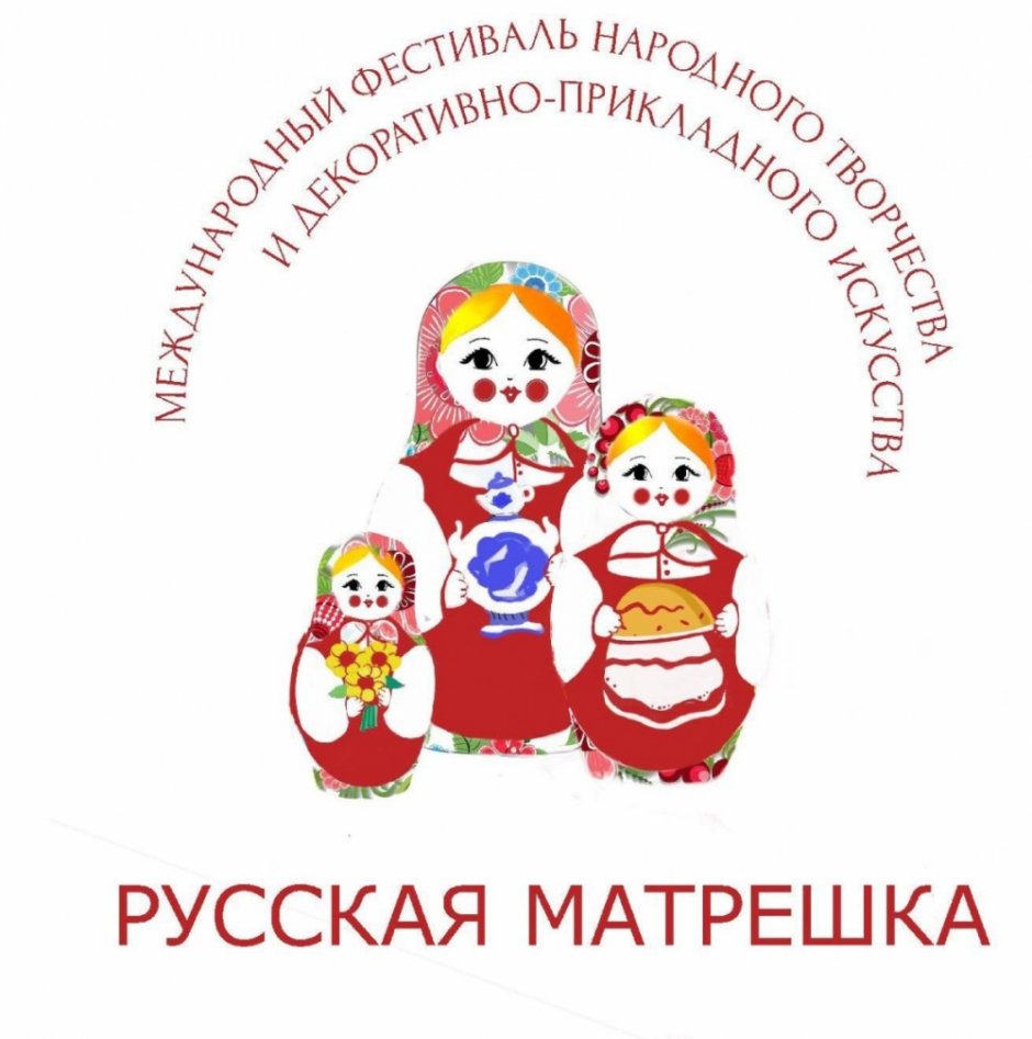Матрешка на фоне природы