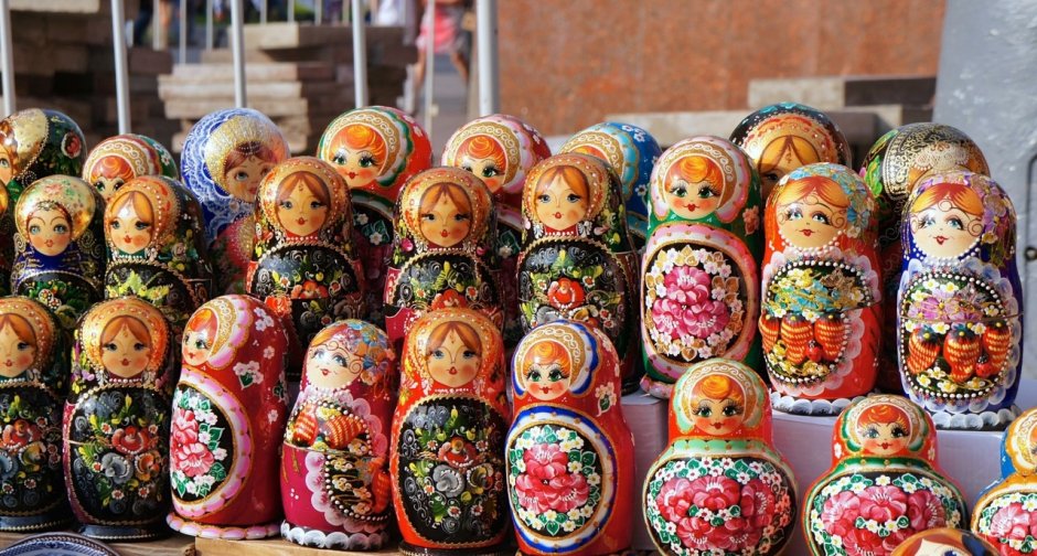 Надпись русские Матрёшки