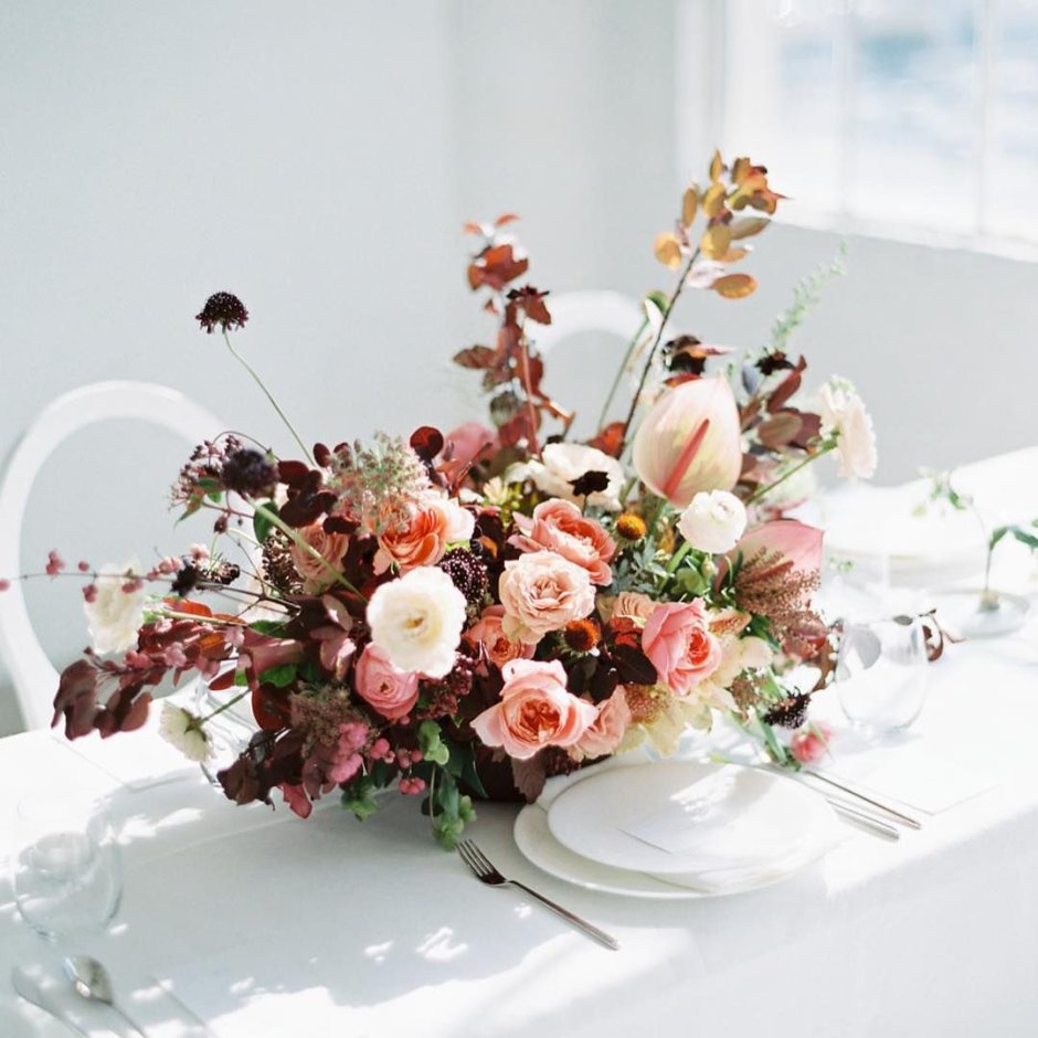 Flowers for Table decoration minimalism