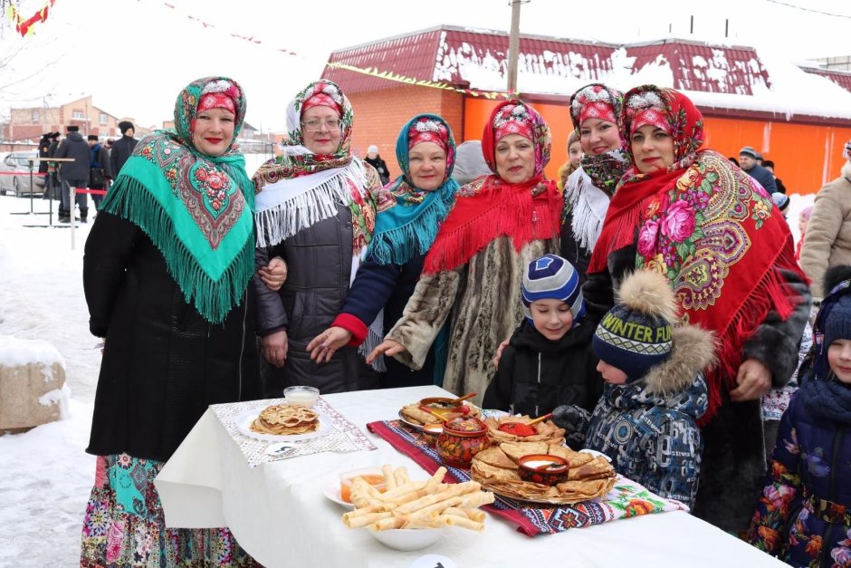 Масленица народ