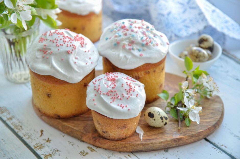 Праздничный кулич
