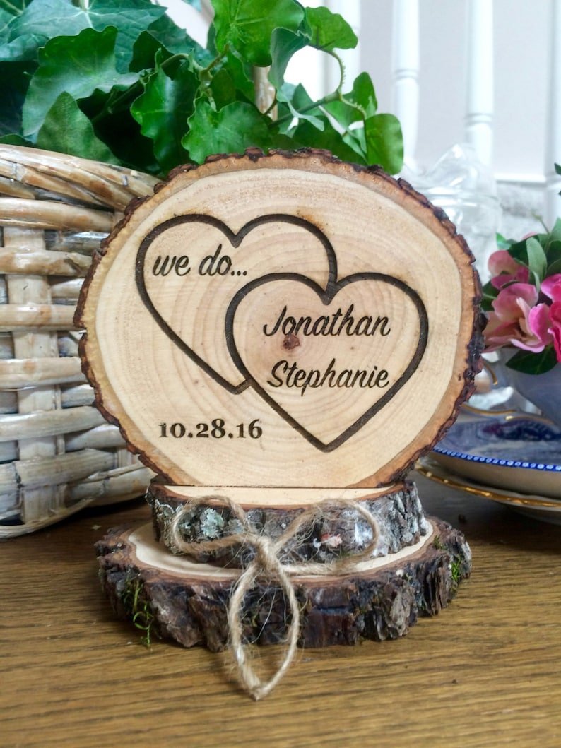 Дерево с сердечками