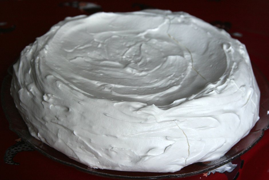 Выравние торта кремом чиз