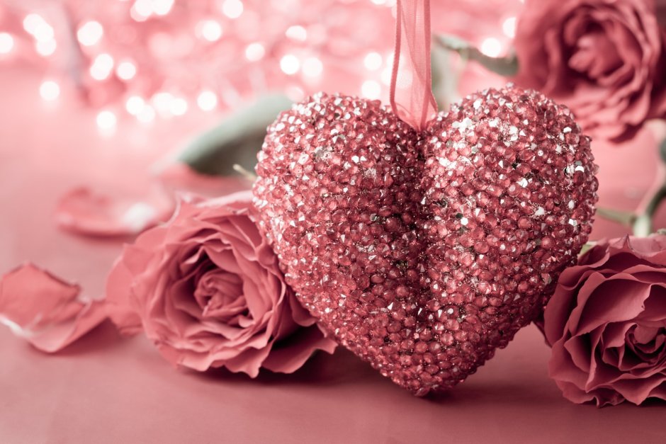 Красивое розовое сердце
