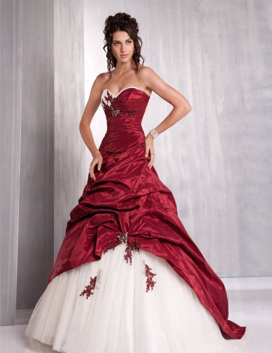 Свадебные платья красного цвета