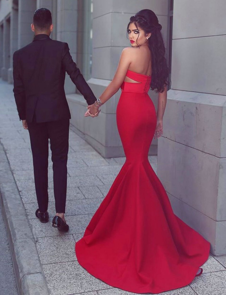 Черно красное платье на выпускной