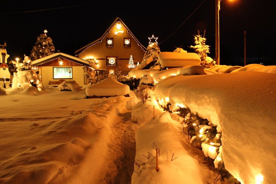 Деревня в рождественскую ночь