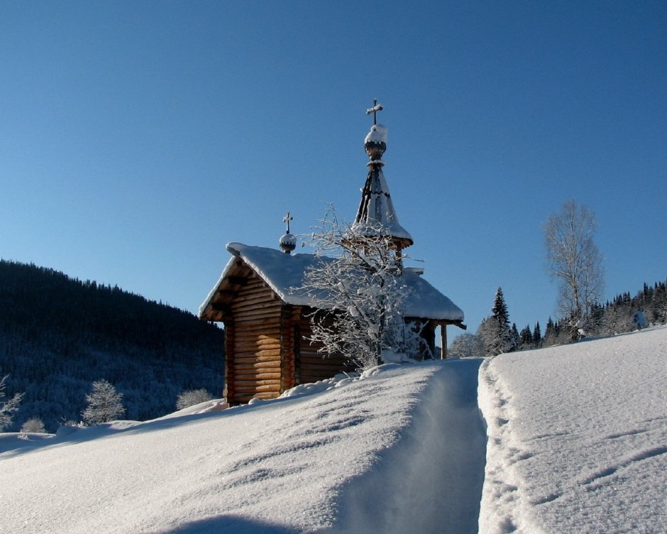 Храм в снегу