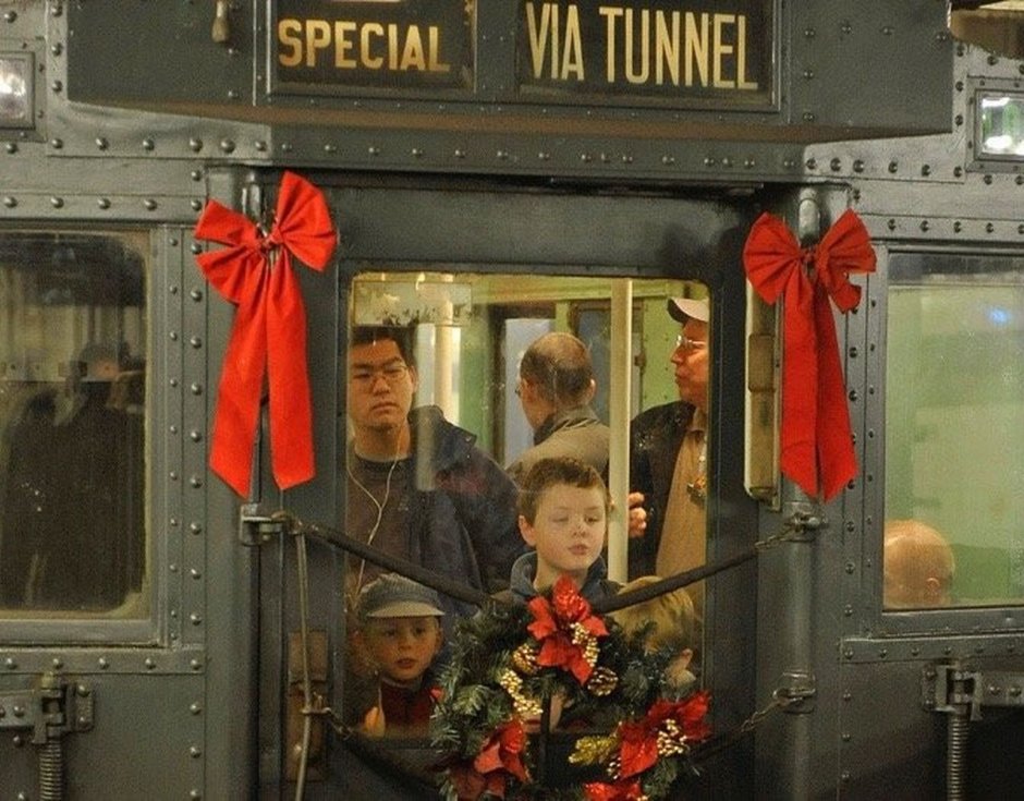 Ретро поезд Рождественский