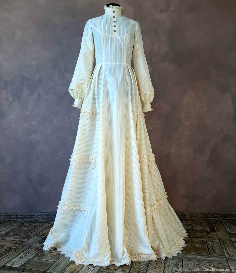 Викторианская эпоха платья бальные Готика