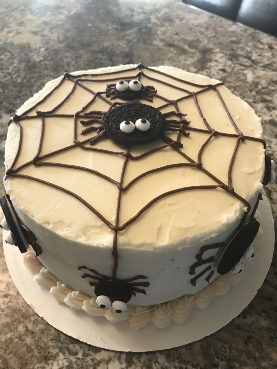 Тортик с пауком