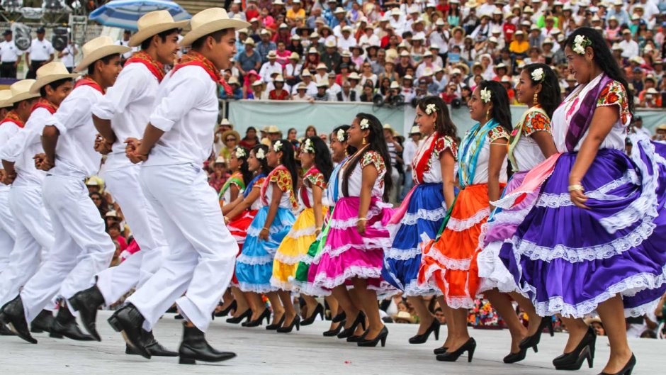 Карнавал Пуэбло Мексика