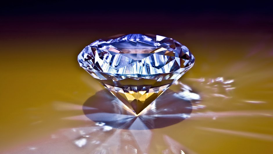 Сияющий бриллиант
