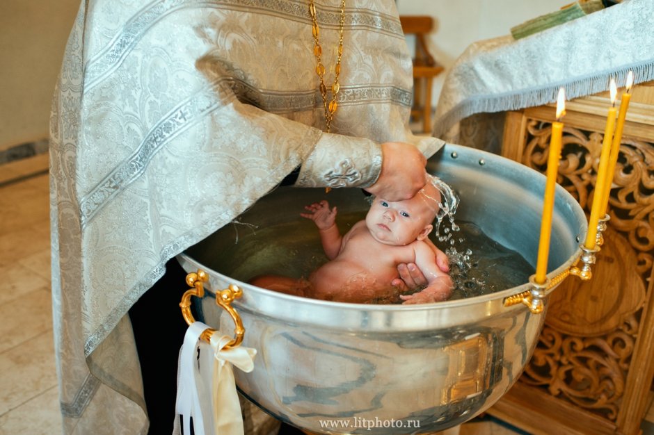 Фотограф на крещение ребенка
