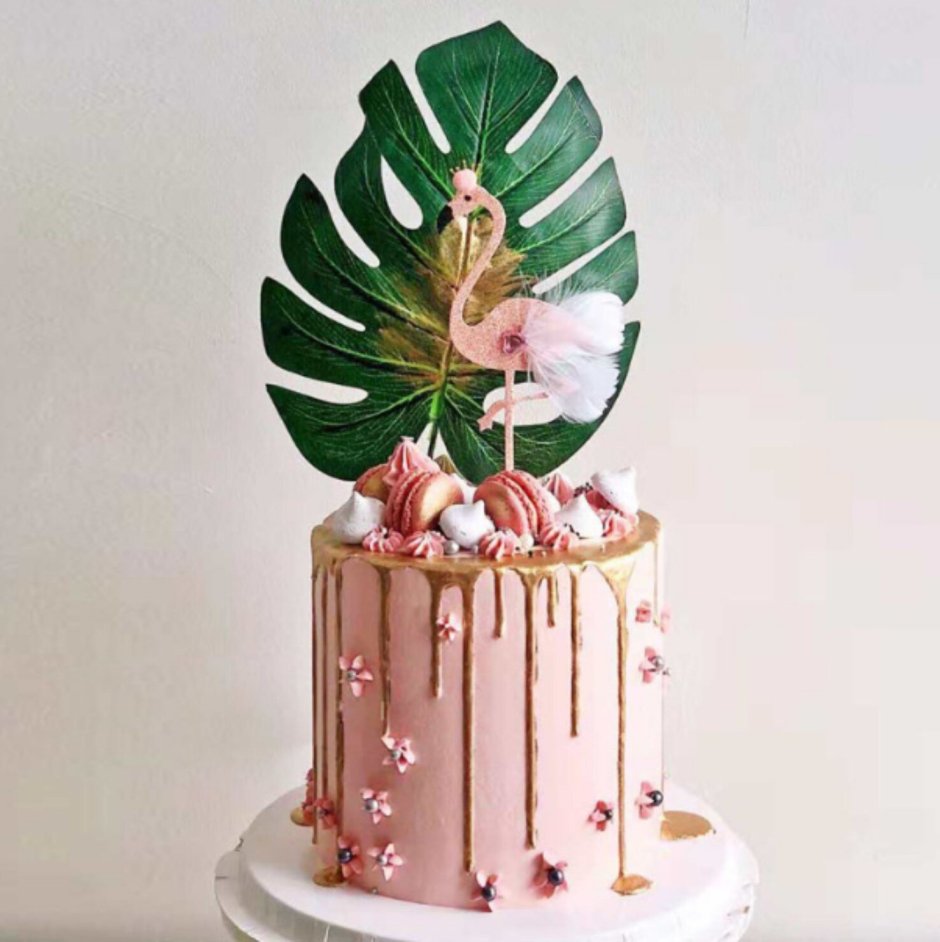 Нежный торт тропический декор