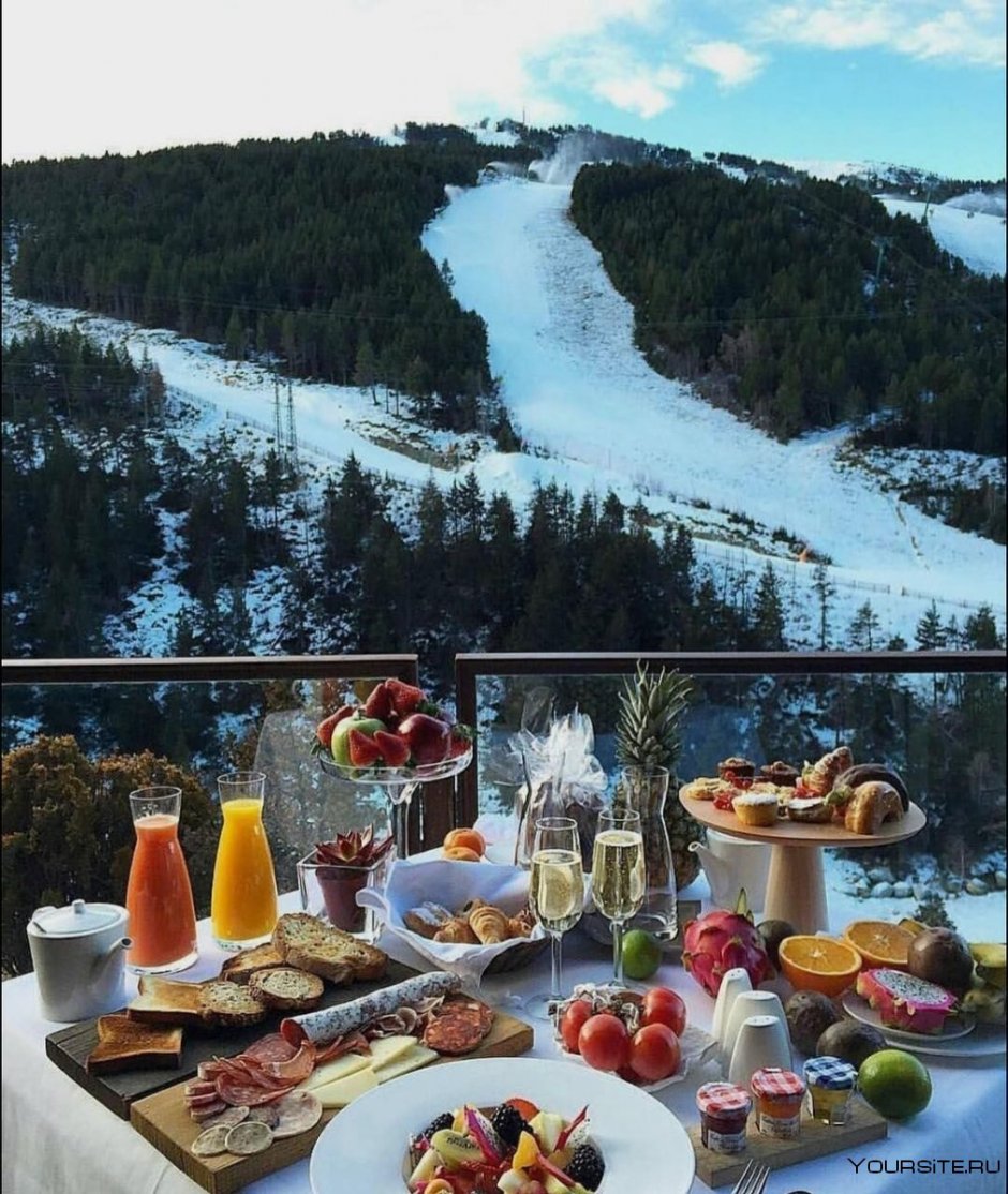Поздний завтрак в Альпах Эмилия Грин