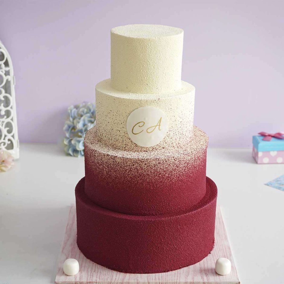 Свадебный торт велюр