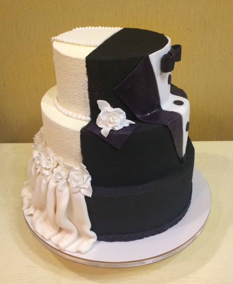 Свадебный торт велюр