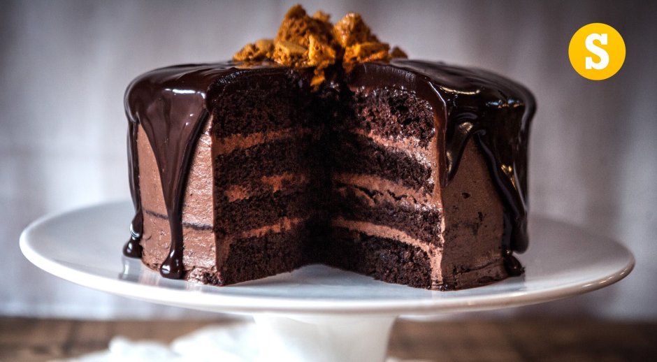 Шоколадно-черничный муссовый торт