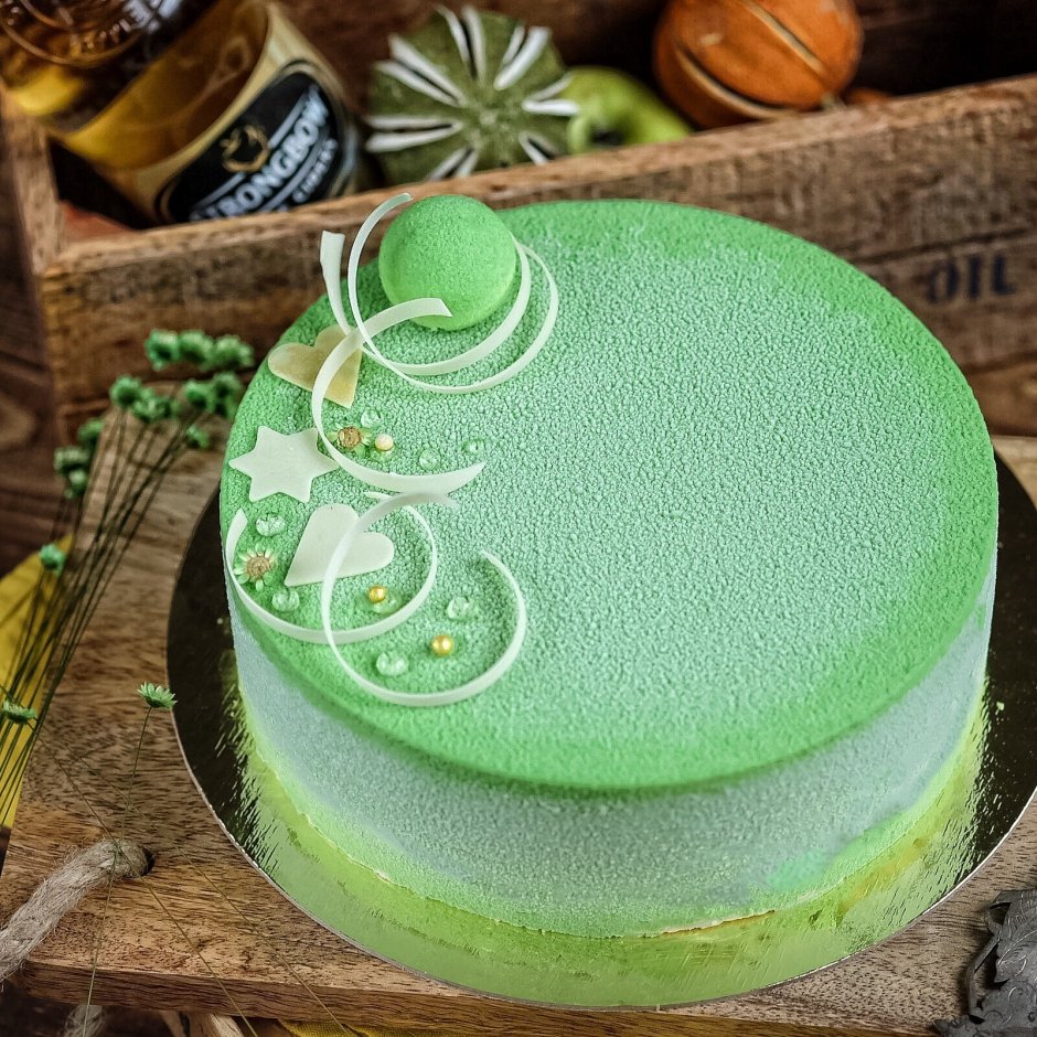 Торт велюровый зеленый
