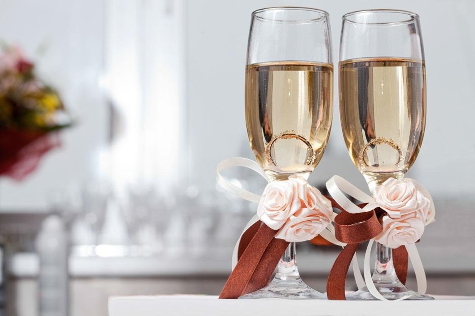 Бокалы для шампанского на свадьбу