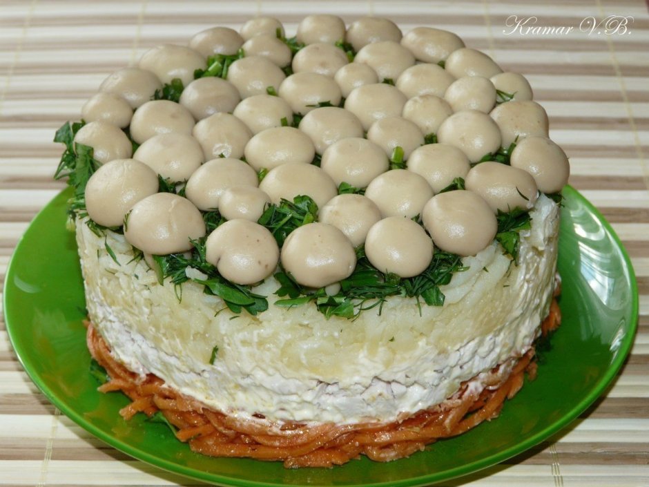 Закусочный торт грибная Полянка