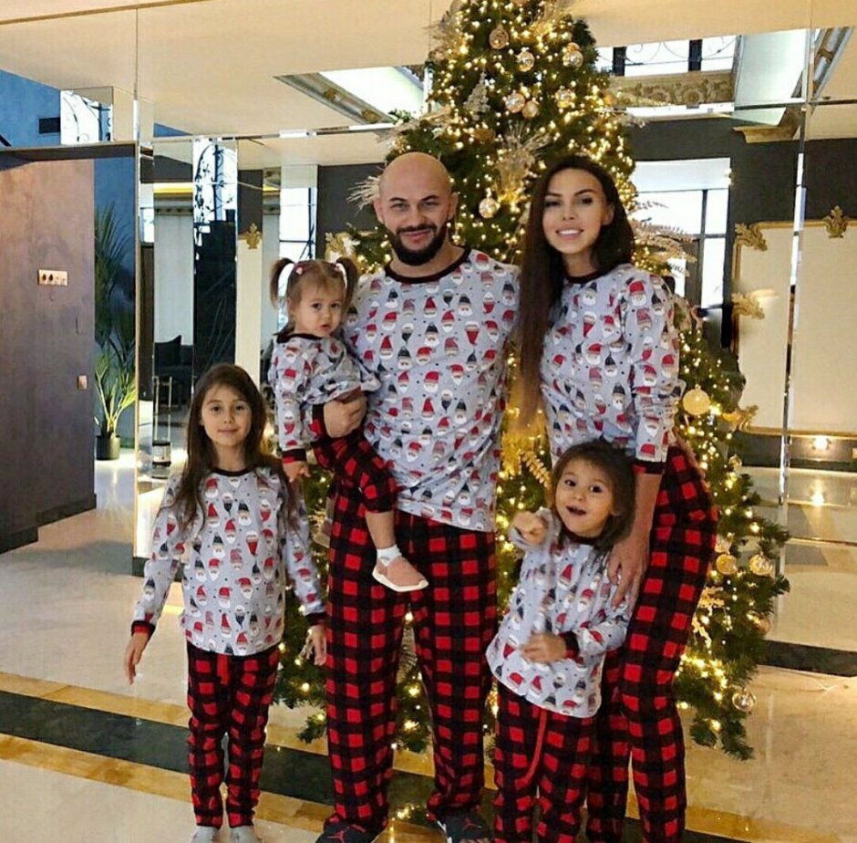 Пижамы новогодние семейные Садовод